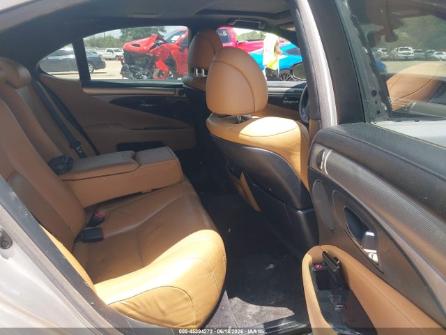 Lexus LS 460 2014 JTHBL5EF1E5132123 Image 8