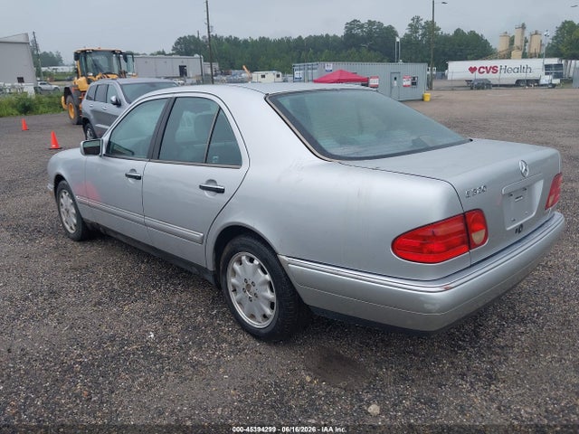 45394299 :رقم المزاد ، WDBJF55F5VA417207 vin ، 1997 Mercedes-benz E 320 مزاد بيع