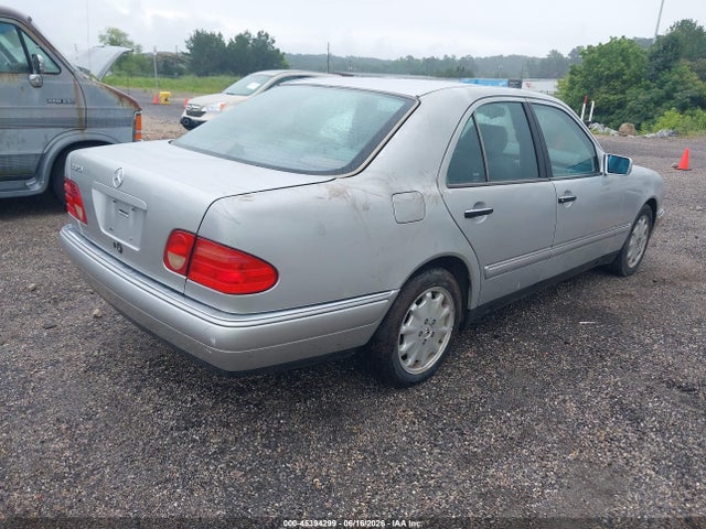 45394299 :رقم المزاد ، WDBJF55F5VA417207 vin ، 1997 Mercedes-benz E 320 مزاد بيع