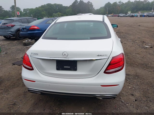 45394349 :رقم المزاد ، WDDZF4KB8HA065217 vin ، 2017 Mercedes-benz E 300 4matic مزاد بيع