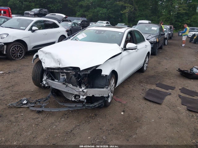 45394349 :رقم المزاد ، WDDZF4KB8HA065217 vin ، 2017 Mercedes-benz E 300 4matic مزاد بيع