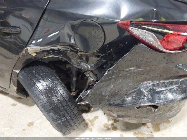 45394356 :رقم المزاد ، 3MZBN1U78HM116589 vin ، 2017 Mazda Mazda3 Sport مزاد بيع