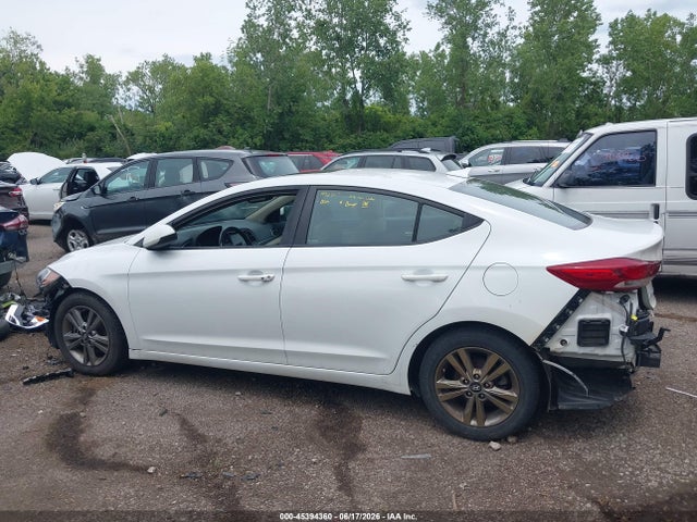 2018 Hyundai Elantra Value Edition მანქანა იყიდება აუქციონზე, vin: 5NPD84LFXJH344506, აუქციონის ნომერი: 45394360