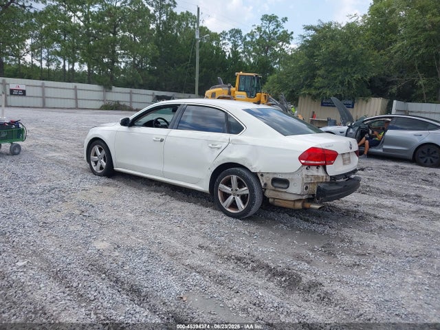 45394374 :رقم المزاد ، 1VWBP7A33DC113691 vin ، 2013 Volkswagen Passat 2.5l Se مزاد بيع