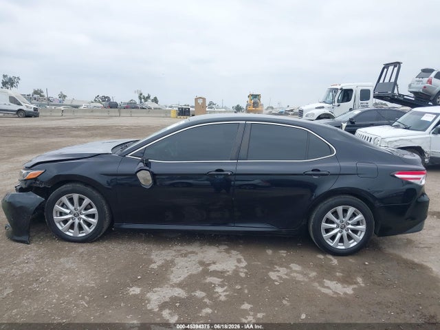 Toyota CAMRY LE 2018 JTNB11HK8J3067880 Image 15