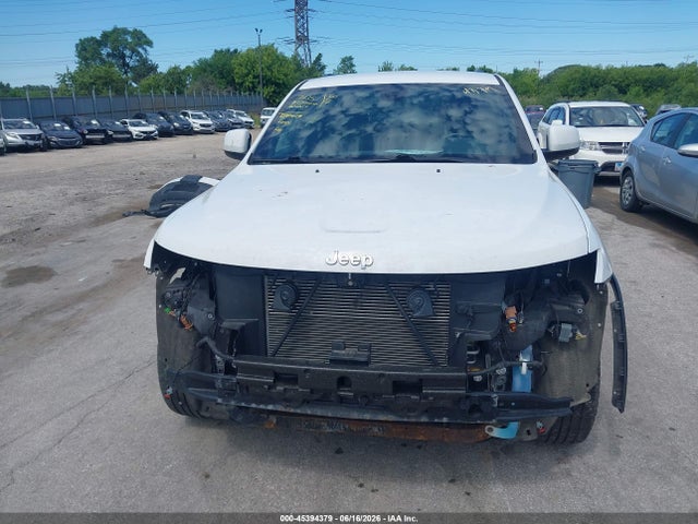 1C4RJEAG1HC690039 Jeep Grand Cherokee Laredo 4x2