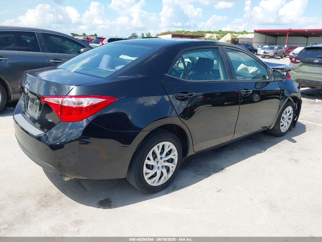 Toyota COROLLA LE 2019 5YFBURHE5KP870417 Image 4