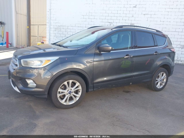 1FMCU9GD0JUD08483 Ford ESCAPE SE
