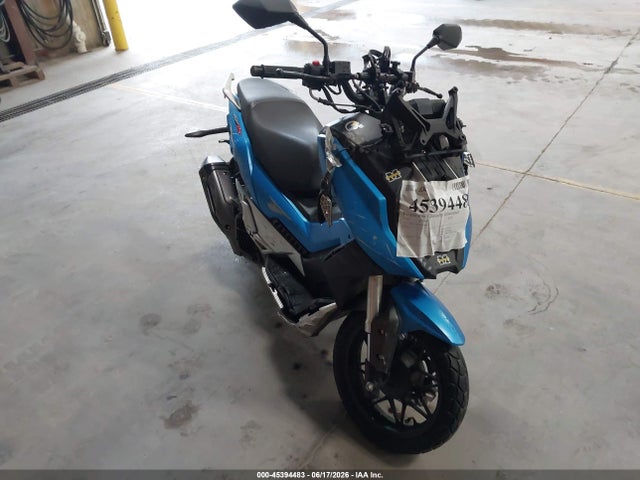 2022 LXATLSPX2NX000113 главное изображение