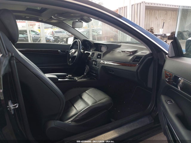 Продажа на аукционе авто 2011 Mercedes-benz E 350, vin: WDDKJ5GB2BF071636, номер лота: 45394495