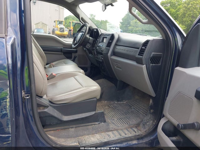 1FDBF2A61KEC15751 Ford F-250 Xl