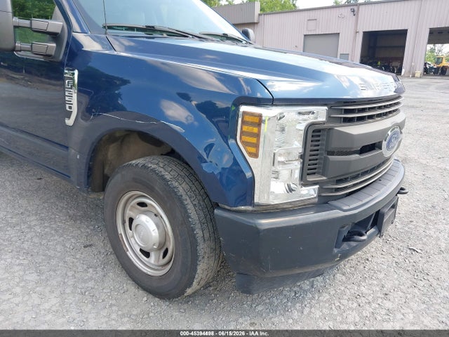 1FDBF2A61KEC15751 Ford F-250 Xl