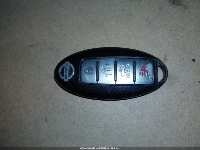 45394548 :رقم المزاد ، 3N1AB7AP8FY277645 vin ، 2015 Nissan Sentra Sr مزاد بيع