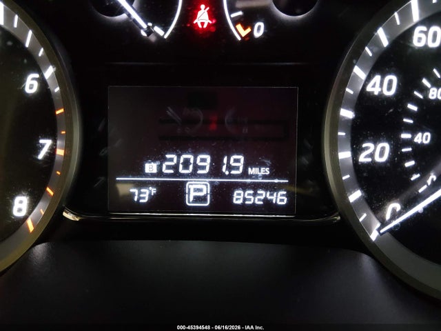 45394548 :رقم المزاد ، 3N1AB7AP8FY277645 vin ، 2015 Nissan Sentra Sr مزاد بيع