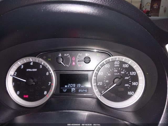 45394548 :رقم المزاد ، 3N1AB7AP8FY277645 vin ، 2015 Nissan Sentra Sr مزاد بيع