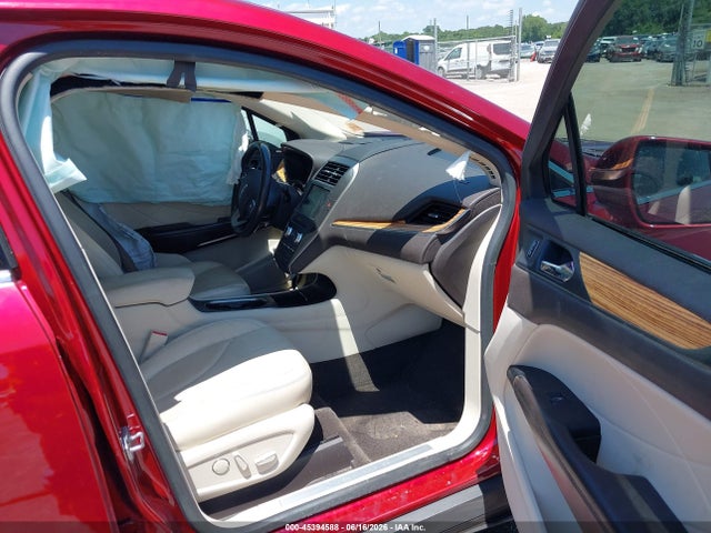 45394588 :رقم المزاد ، 5LMTJ2AH6FUJ30952 vin ، 2015 Lincoln Mkc مزاد بيع