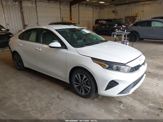 Aukcja sprzedaży 2024 Kia Forte Lxs, vin: 3KPF24AD0RE817289, numer aukcji: 45394606
