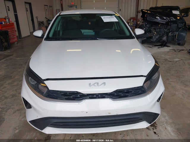 45394606 :رقم المزاد ، 3KPF24AD0RE817289 vin ، 2024 Kia Forte Lxs مزاد بيع