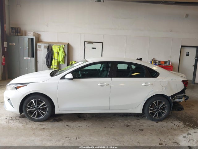 45394606 :رقم المزاد ، 3KPF24AD0RE817289 vin ، 2024 Kia Forte Lxs مزاد بيع