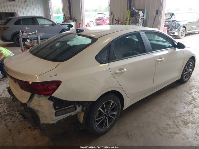 45394606 :رقم المزاد ، 3KPF24AD0RE817289 vin ، 2024 Kia Forte Lxs مزاد بيع