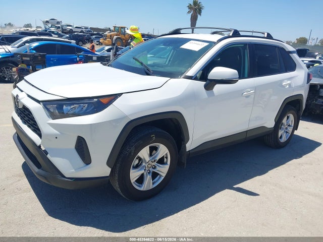 Toyota Rav4 Xle 2021 2T3W1RFV9MW158711 Image 2