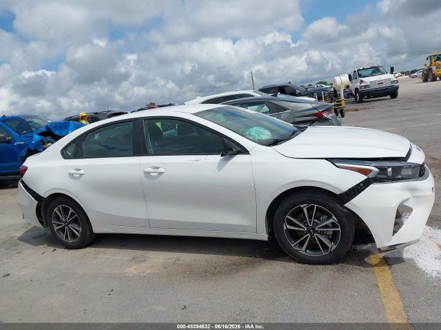 Продажа на аукционе авто 2022 Kia Forte Lxs, vin: 3KPF24AD0NE488572, номер лота: 45394632