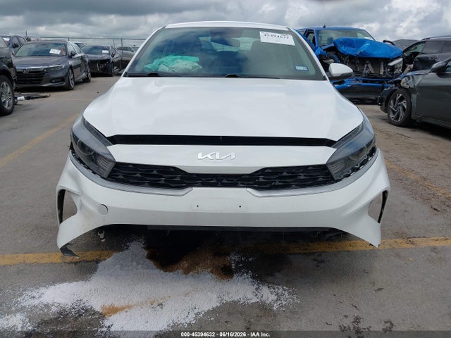 Продажа на аукционе авто 2022 Kia Forte Lxs, vin: 3KPF24AD0NE488572, номер лота: 45394632