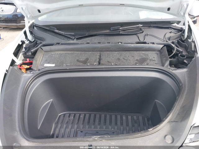 45394672 :رقم المزاد ، 7SAYGAEE4RF201894 vin ، 2024 Tesla Model Y Long Range Dual Motor All-wheel Drive مزاد بيع