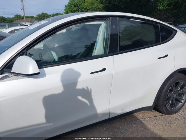 45394672 :رقم المزاد ، 7SAYGAEE4RF201894 vin ، 2024 Tesla Model Y Long Range Dual Motor All-wheel Drive مزاد بيع