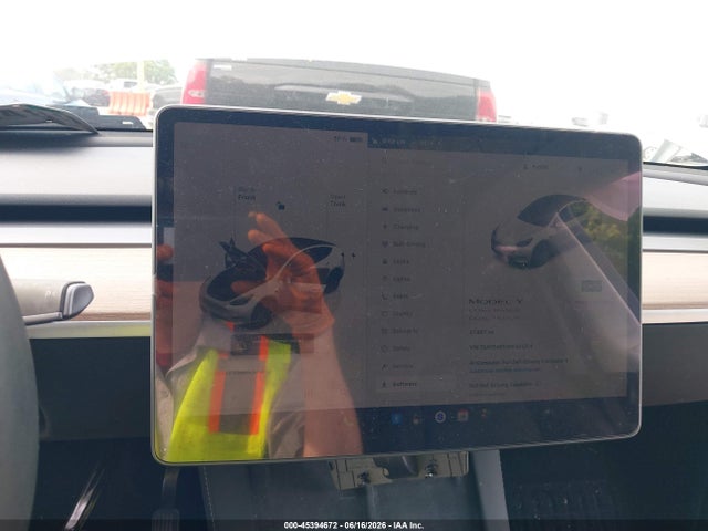45394672 :رقم المزاد ، 7SAYGAEE4RF201894 vin ، 2024 Tesla Model Y Long Range Dual Motor All-wheel Drive مزاد بيع
