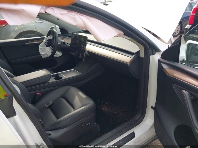 45394672 :رقم المزاد ، 7SAYGAEE4RF201894 vin ، 2024 Tesla Model Y Long Range Dual Motor All-wheel Drive مزاد بيع