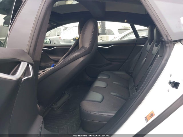 45394679 :رقم المزاد ، 5YJSA1E42FF120299 vin ، 2015 Tesla Model S 85d/p85d مزاد بيع