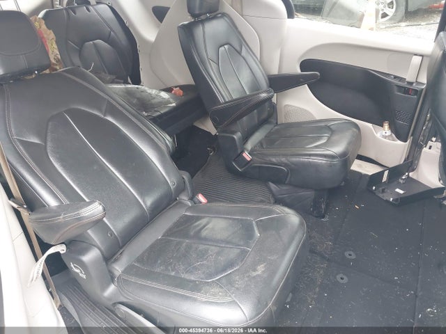 Продажа на аукционе авто 2017 Chrysler Pacifica Touring-l, vin: 2C4RC1BG9HR534971, номер лота: 45394736