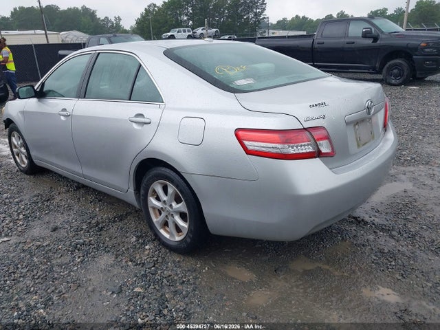 45394737 :رقم المزاد ، 4T1BF3EK4BU139283 vin ، 2011 Toyota Camry Le مزاد بيع