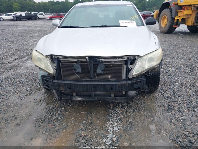 45394737 :رقم المزاد ، 4T1BF3EK4BU139283 vin ، 2011 Toyota Camry Le مزاد بيع