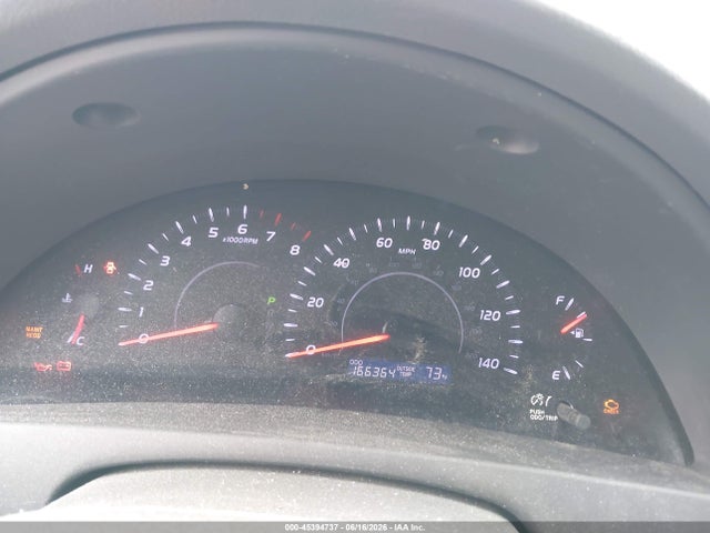 45394737 :رقم المزاد ، 4T1BF3EK4BU139283 vin ، 2011 Toyota Camry Le مزاد بيع