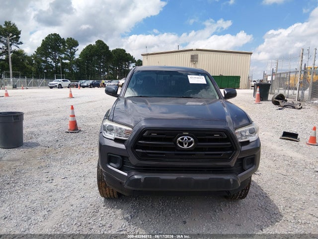 5TFAX5GN3HX084994 Toyota Tacoma Sr