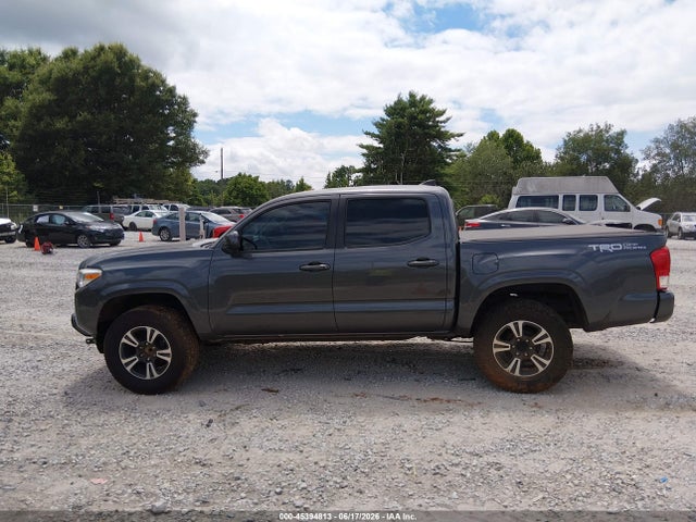 5TFAX5GN3HX084994 Toyota Tacoma Sr