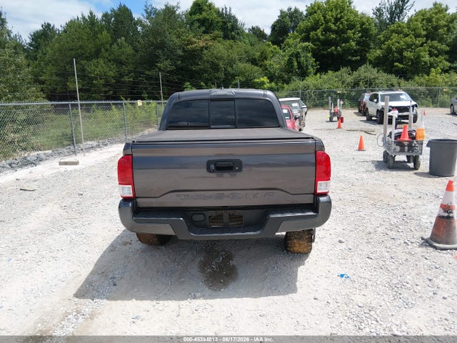 5TFAX5GN3HX084994 Toyota Tacoma Sr