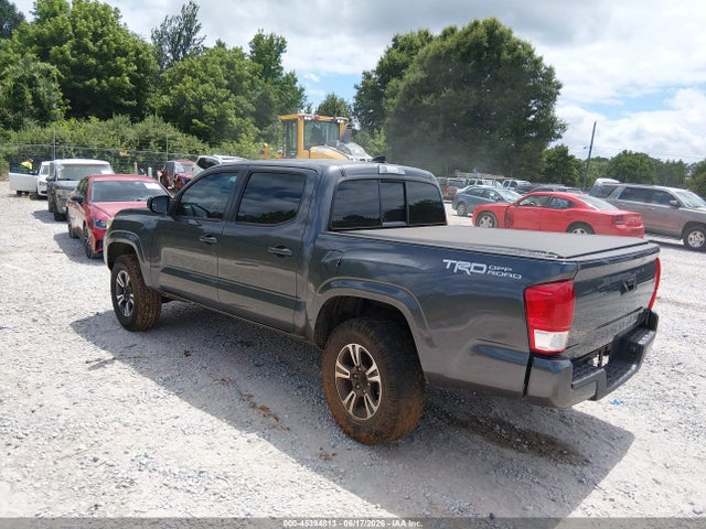 5TFAX5GN3HX084994 Toyota Tacoma Sr