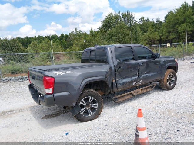 5TFAX5GN3HX084994 Toyota Tacoma Sr
