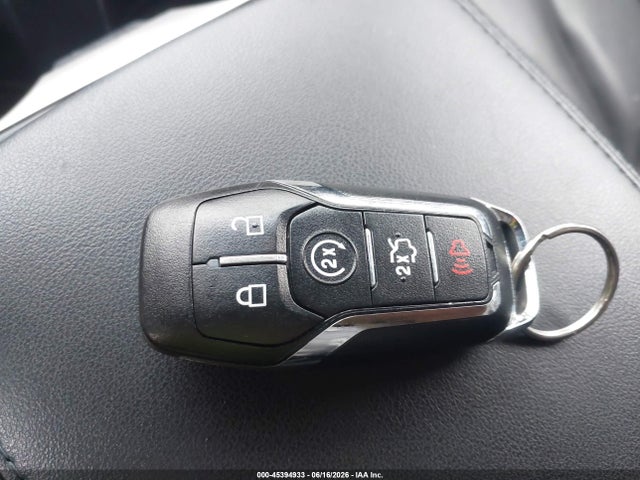 Продажа на аукционе авто 2017 Lincoln Mkx Premiere, vin: 2LMPJ6JR9HBL12873, номер лота: 45394933