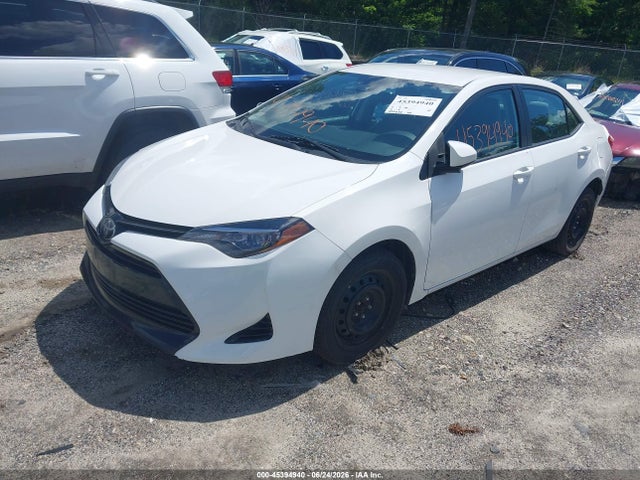Toyota COROLLA LE 2017 2T1BURHEXHC864993 Image 2