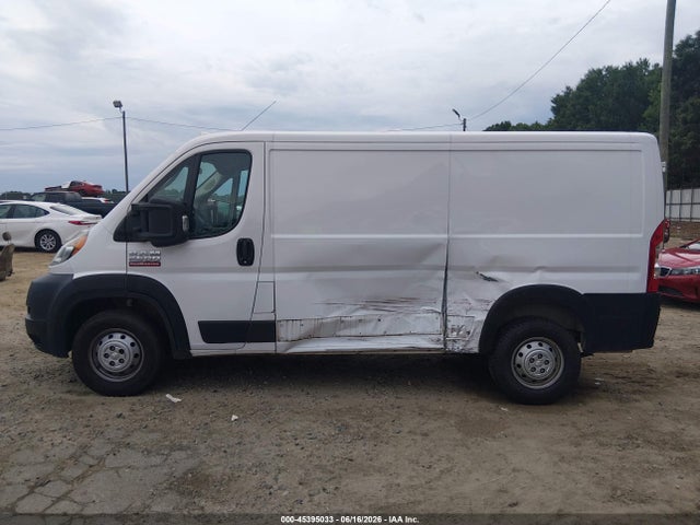 2021 Ram Promaster 2500 Low Roof 136 Wb მანქანა იყიდება აუქციონზე, vin: 3C6LRVVG3ME547242, აუქციონის ნომერი: 45395033