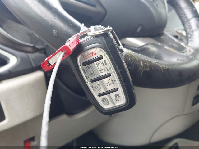 Продажа на аукционе авто 2018 Chrysler Pacifica Touring L Plus, vin: 2C4RC1EG0JR315642, номер лота: 45395042