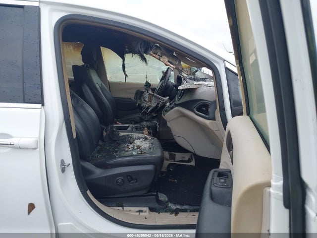 Продажа на аукционе авто 2018 Chrysler Pacifica Touring L Plus, vin: 2C4RC1EG0JR315642, номер лота: 45395042