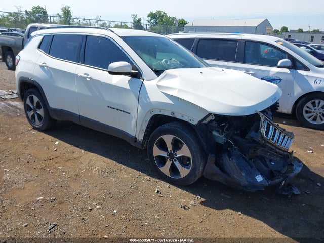 2018 Jeep Compass Latitude 4x4 მანქანა იყიდება აუქციონზე, vin: 3C4NJDBB7JT104286, აუქციონის ნომერი: 45395073