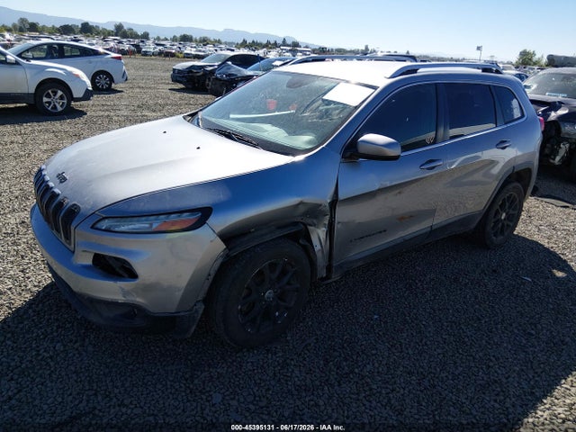 Jeep Cherokee Latitude 2015 1C4PJLCBXFW730448 Image 2