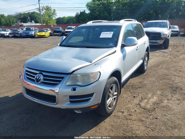 2010 Volkswagen Touareg V6 Tdi მანქანა იყიდება აუქციონზე, vin: WVGFK7A92AD003434, აუქციონის ნომერი: 45395140