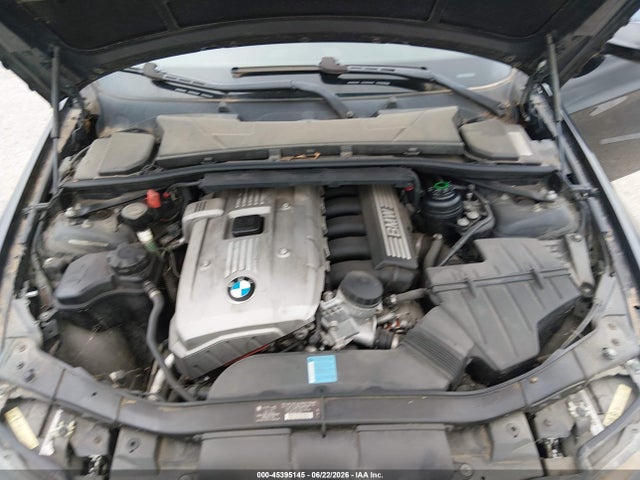2006 Bmw 330i მანქანა იყიდება აუქციონზე, vin: WBAVB33536KS38055, აუქციონის ნომერი: 45395145
